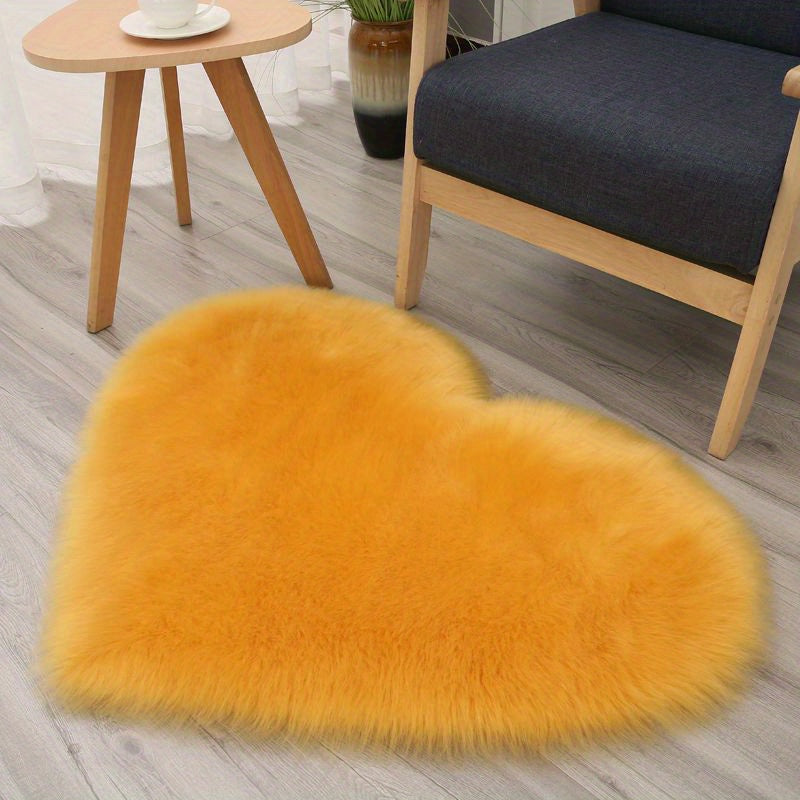 1pc Faux Fur Room Rug, Heart Shaped Plush Rug, Fluffy Carpet For Living Room Bedroom Sofa, Shaggy Carpet Area Mat 50*60cm/19.68*23.62in