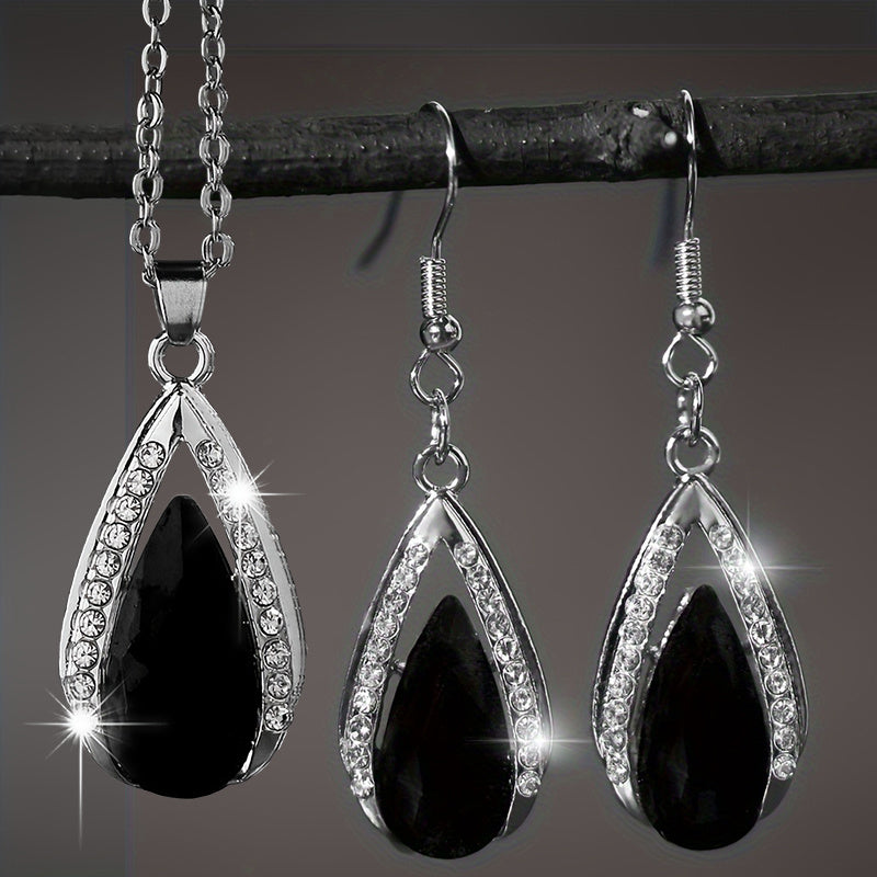 A Stylish And Exquisite Set of Black And Red Teardrop Glass Pendant Earrings And Necklace, Perfect for Valentine'S Day, Anniversaries, Birthdays, Parties, Weddings, And As Jewelry Gifts.