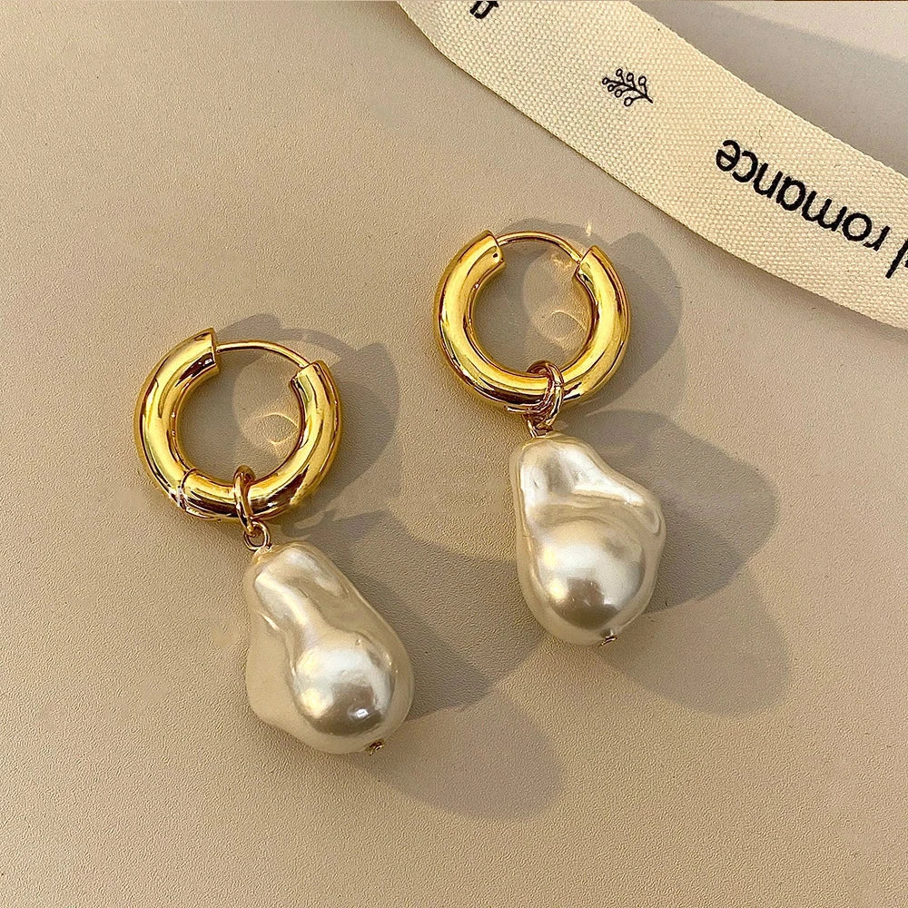 Vintage Circle Drop Earrings – Baroque Pearl Gold Earclips for Women