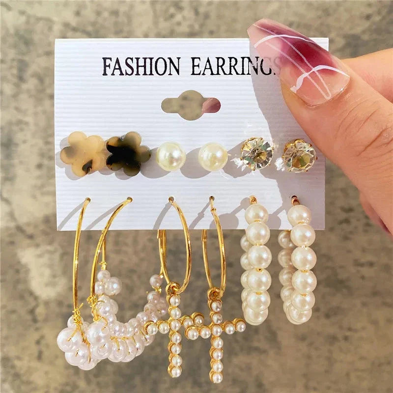 Gold Butterfly & Heart Dangle Earrings Set – Acrylic Drop Jewelry for Women