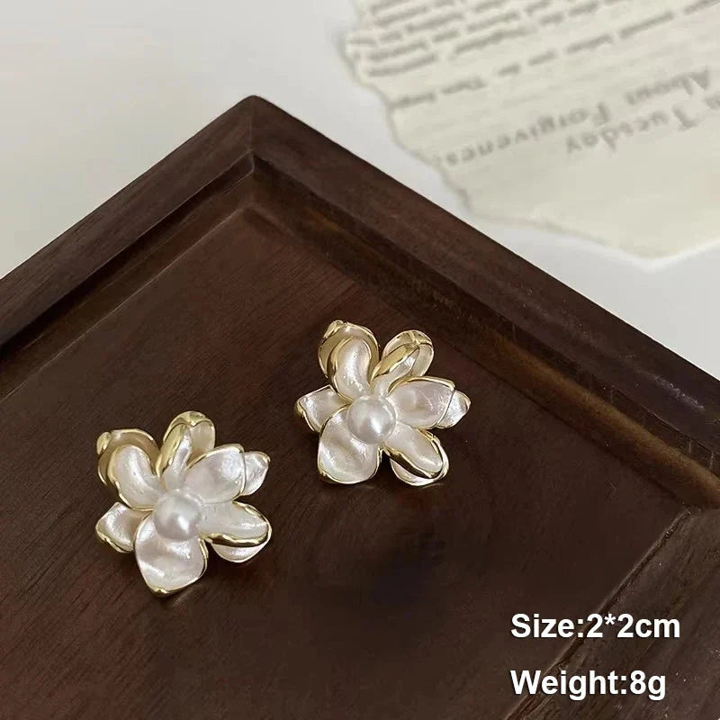White Flower & Butterfly Dangle Earrings – Acrylic Pearl Heart Jewelry