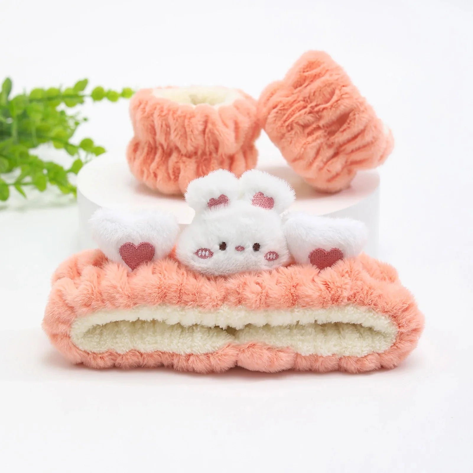 3pcs Wash Face Headband Soft Comfortable Plush Headband Wrist Strap Set For Girls Cartoon Cat Ear Shaped Wash Up Headband Kit
