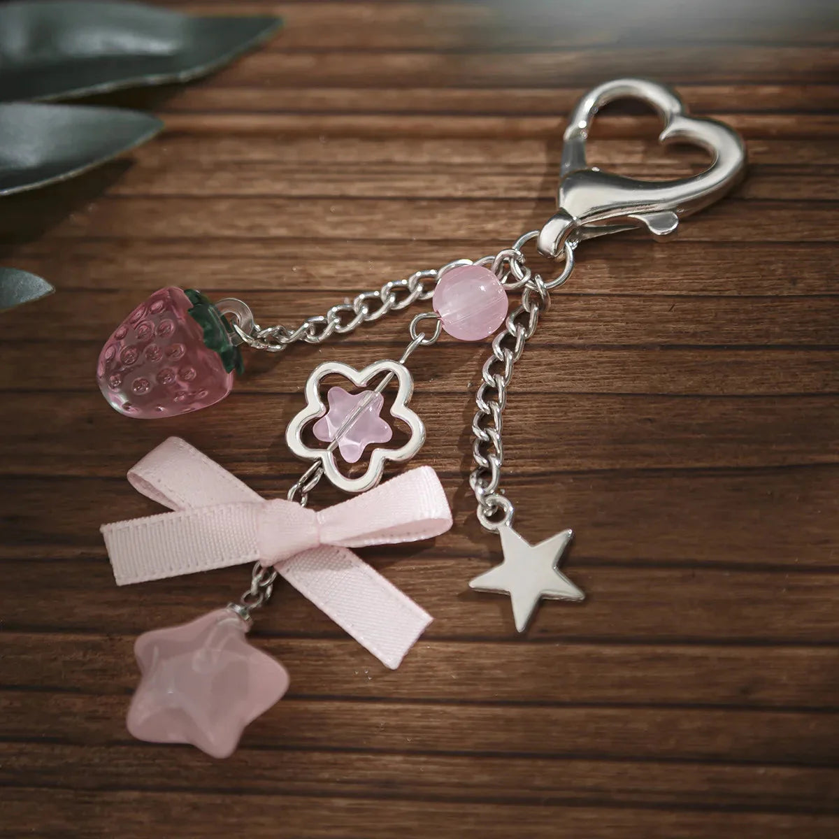 Y2K Fashion Flower Star Love Bow Strawberry Pendant Acrylic Keychain Student Women's Bag Backpack Pants Chain Accessories