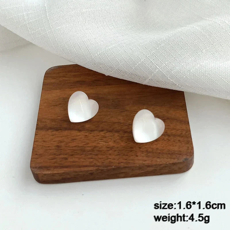 White Flower & Butterfly Dangle Earrings – Acrylic Pearl Heart Jewelry