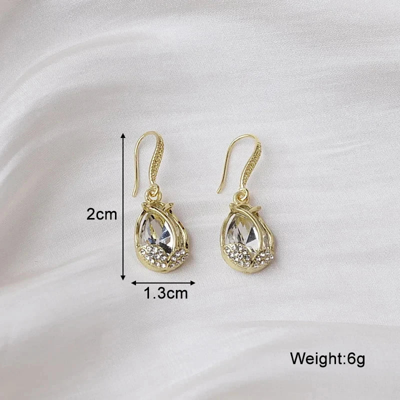 White Flower & Butterfly Dangle Earrings – Acrylic Pearl Heart Jewelry