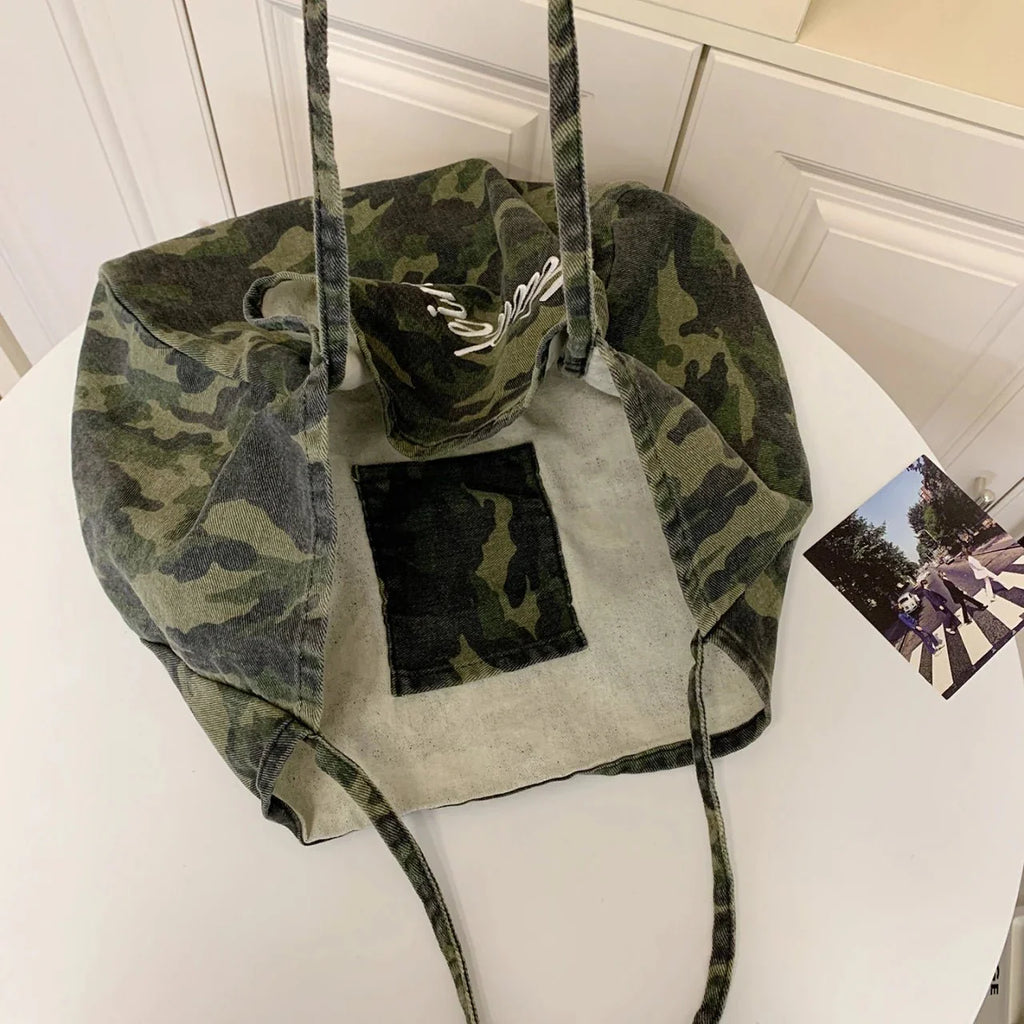 Eco-Friendly Canvas Shoulder Bag – Versatile Camouflage Tote