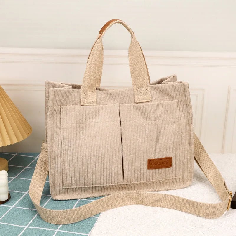 Large capacity shoulder bag